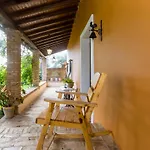 Dafni's Stable Case de vacanță *